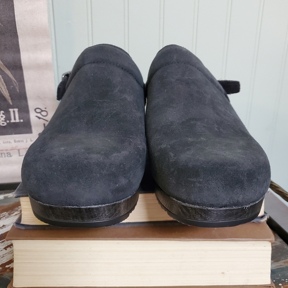 White Mountain Slingback Clog Suede Black Faux Wooden Heel - Picture 4 of 10